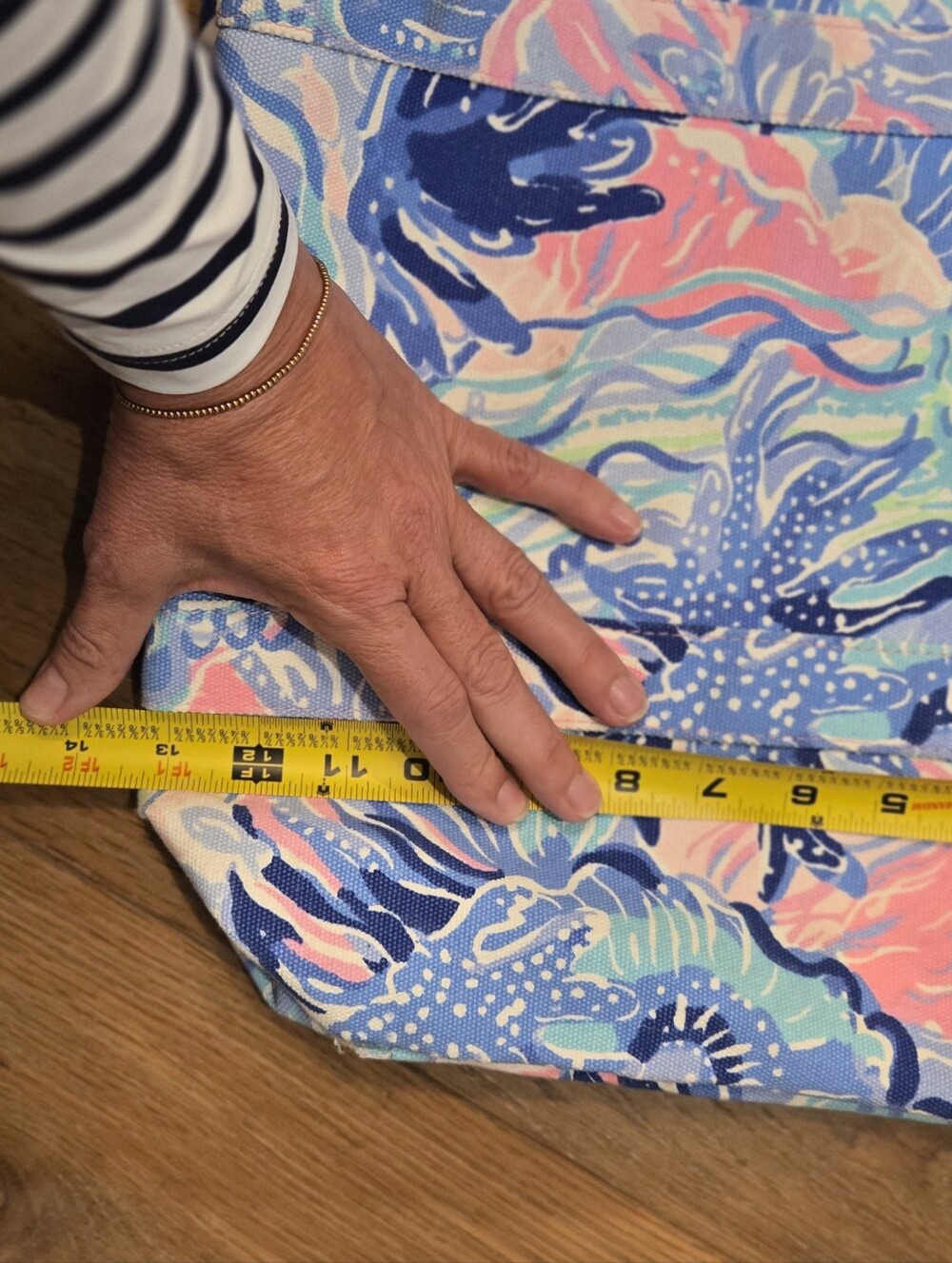 Lilly Pulitzer Tote Saltwater Blue Shade Seekers Pink - Picture 6 of 6